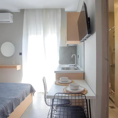 Apartment 21
